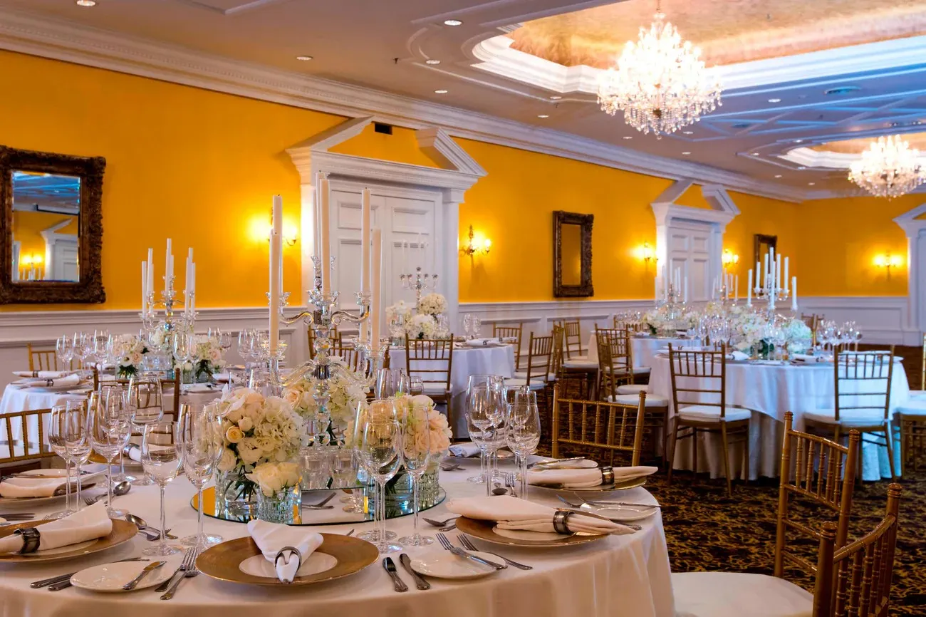 The Ritz-Carlton 9