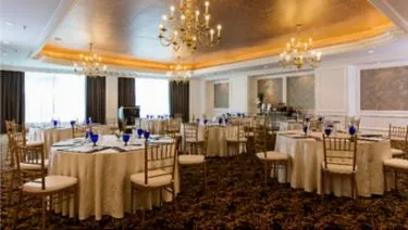 The Ritz-Carlton 6