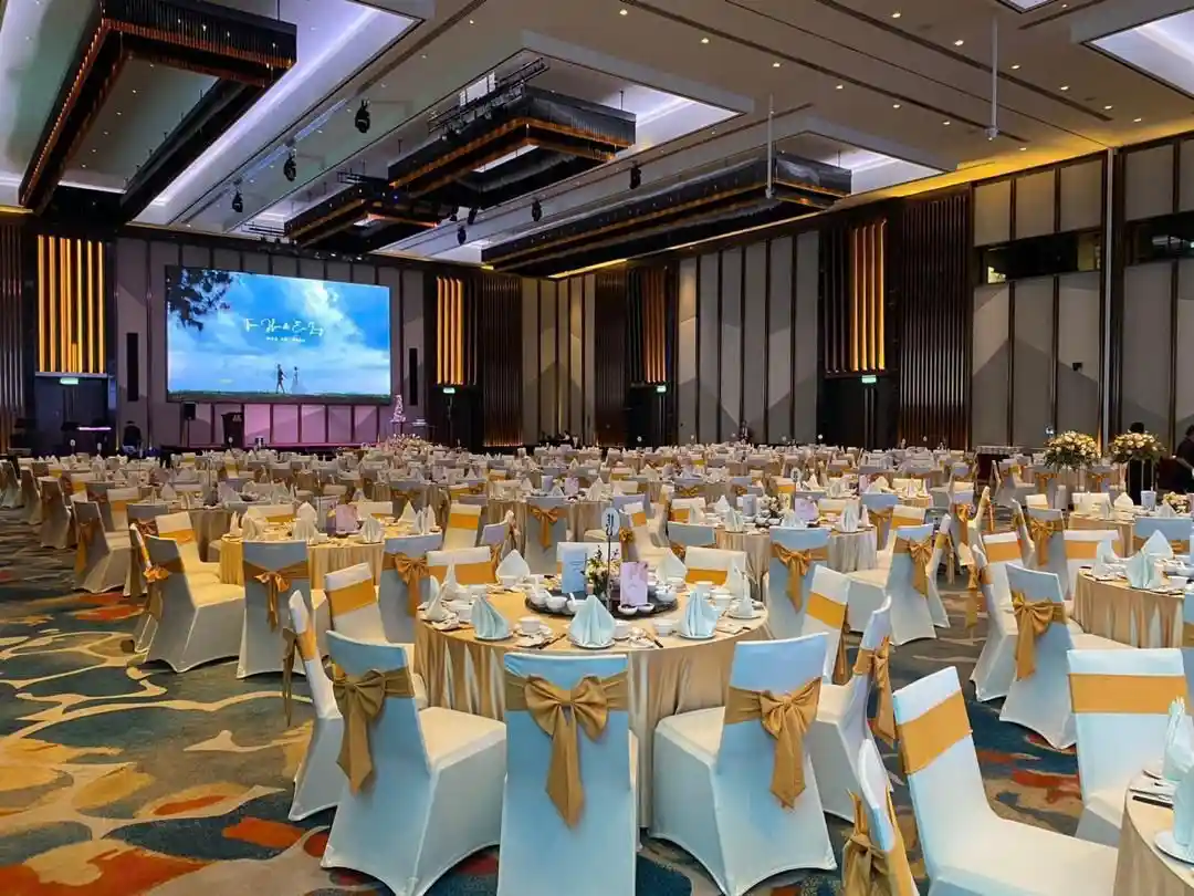 M Resort & Hotel 4
