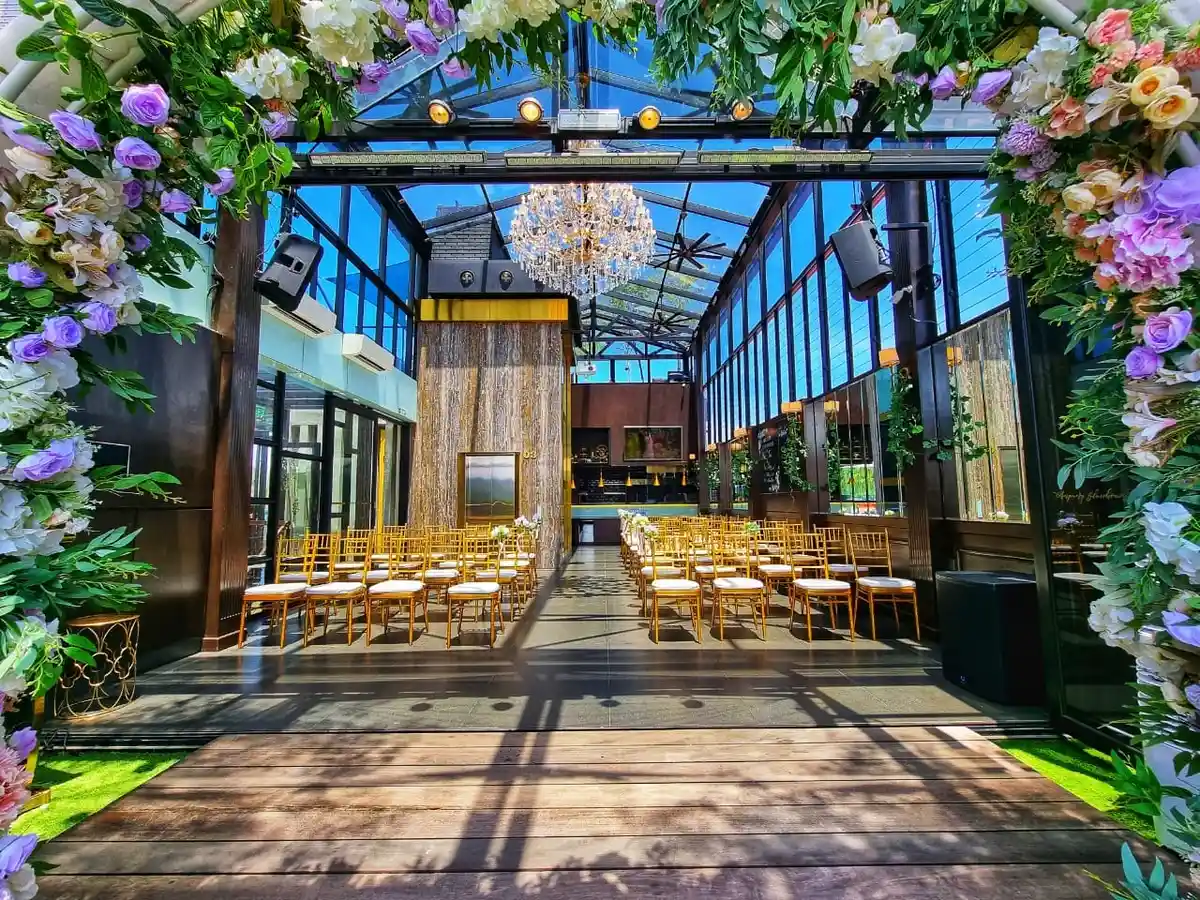Ampang Glasshouse – Chandelier Glasshouse 6