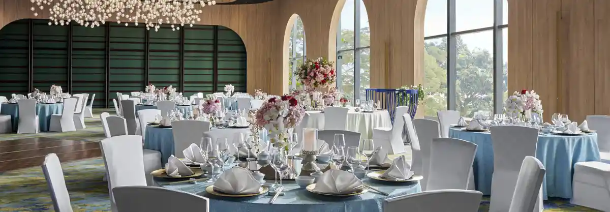 COLLECTION Ballroom 1
