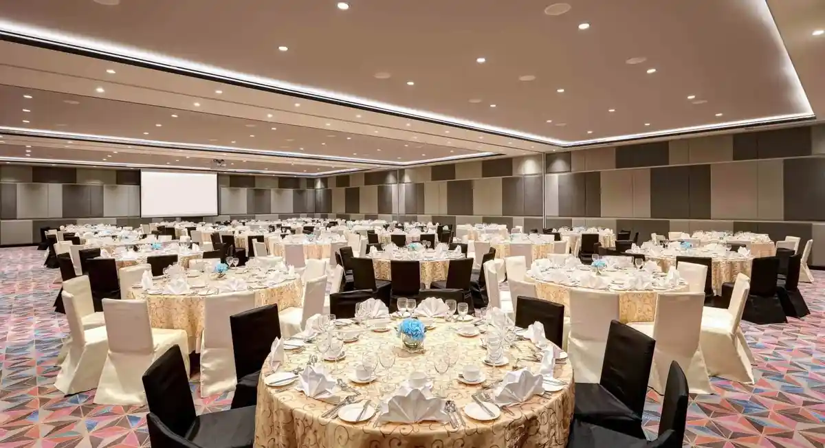 Sapphire Ballroom 1