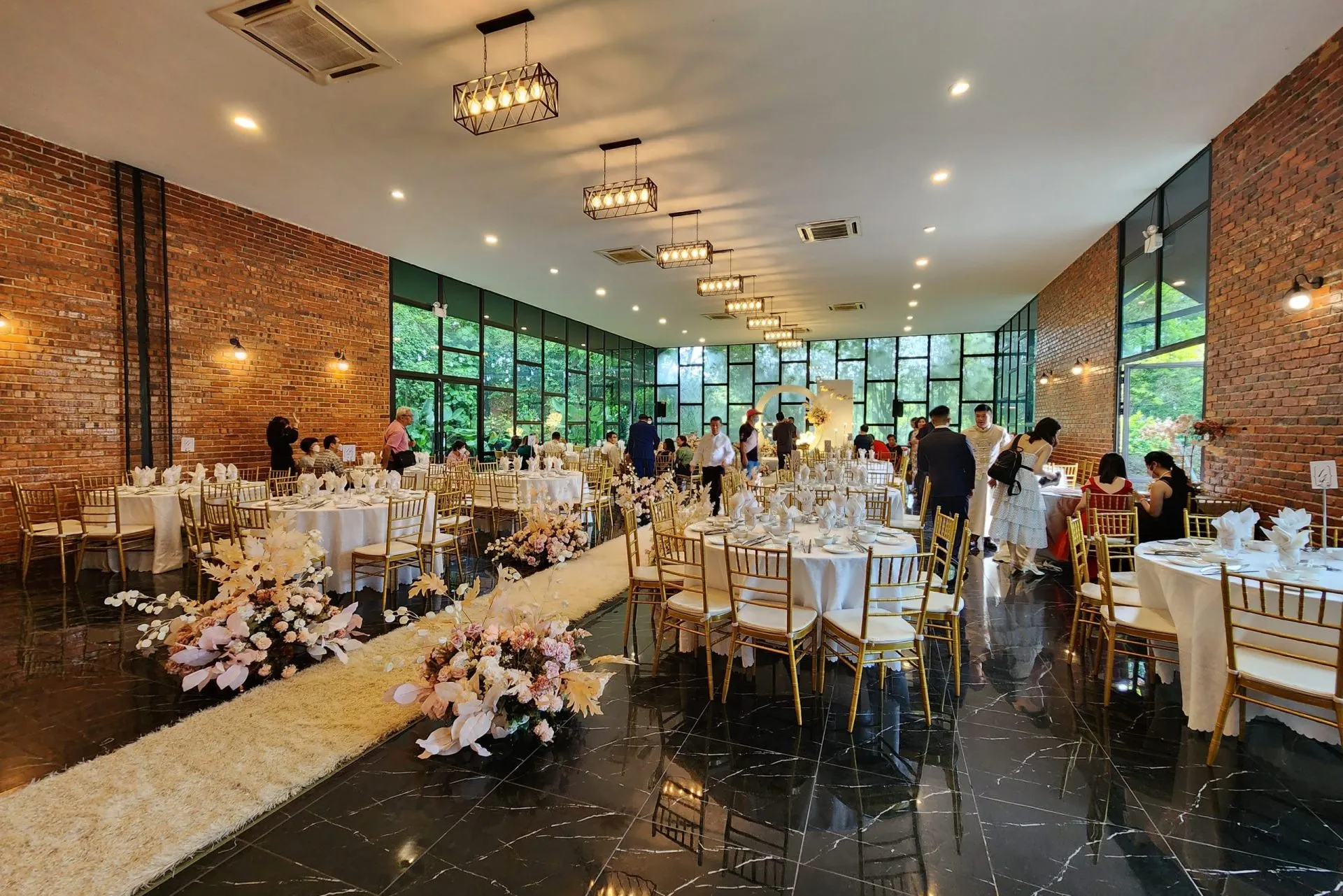 Forest Valley Hall 4