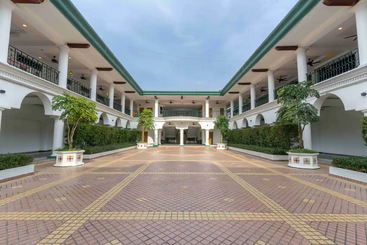 Spanish Courtyard 3