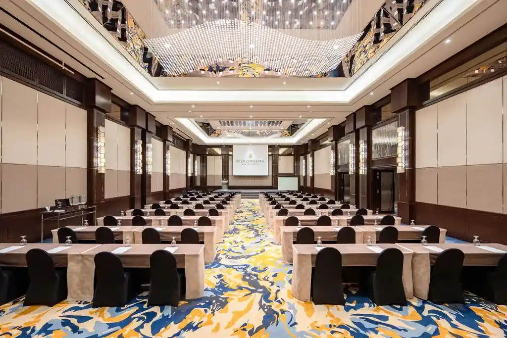 Junior Ballroom 4