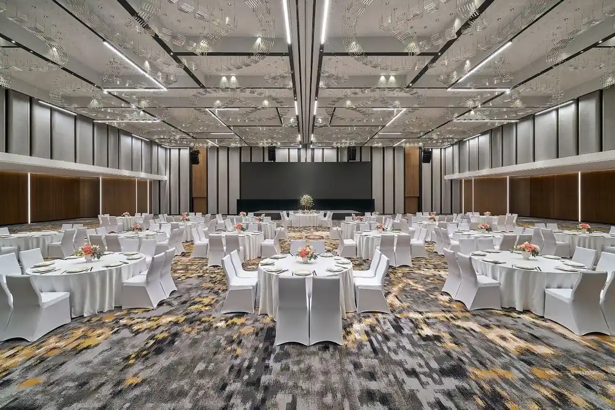 Renaissance Kuala Lumpur Hotel 2